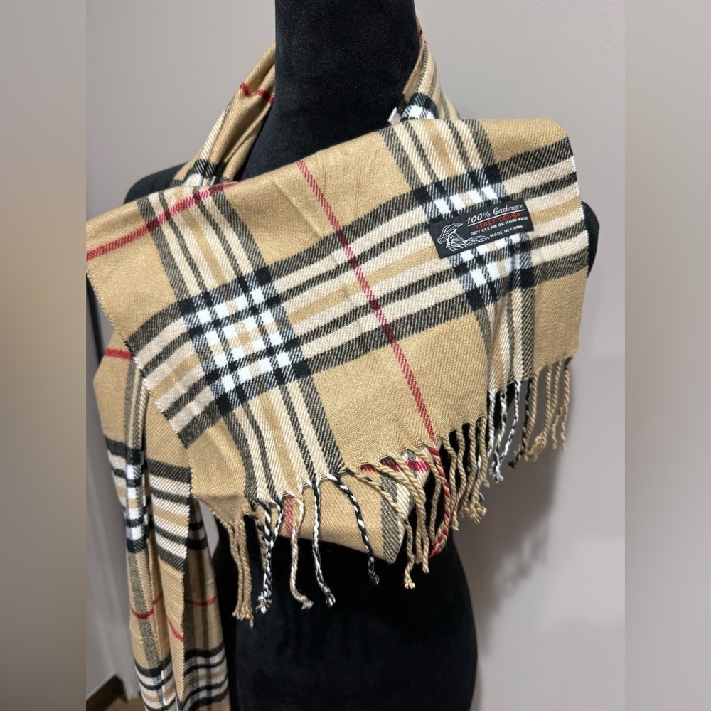 Tartan Plaid 100% Cashmere White Red Black Tan Fringe Ends Scarf - Picture 3 of 3